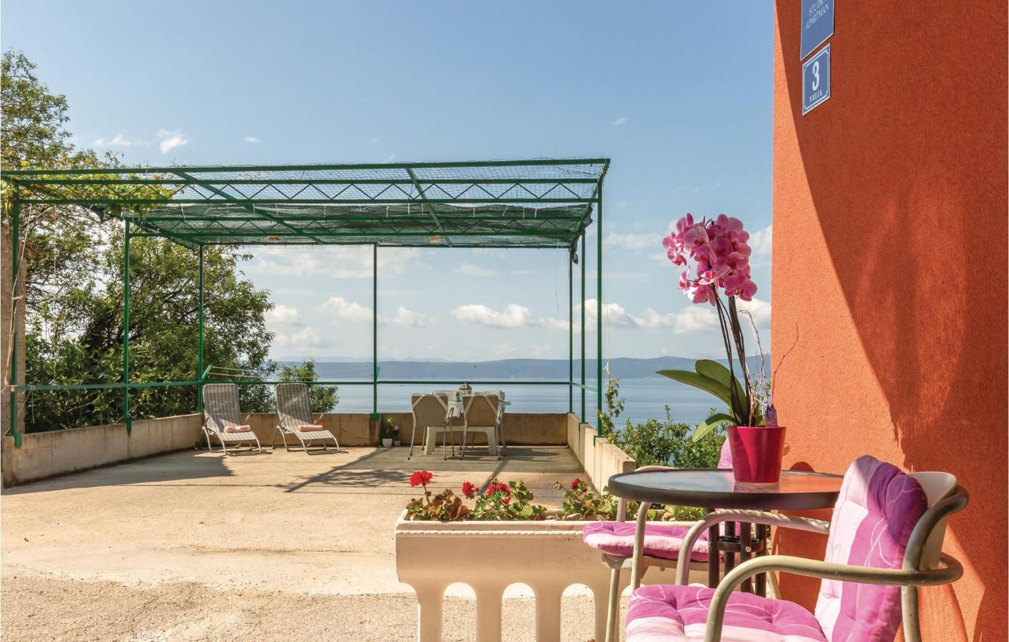 Awesome Home In Podgora With Kitchen 외부 사진