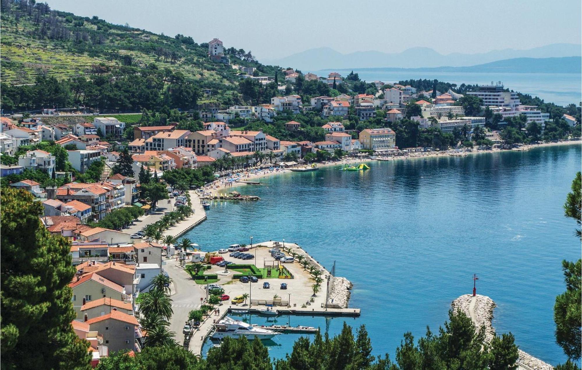 Awesome Home In Podgora With Kitchen 외부 사진