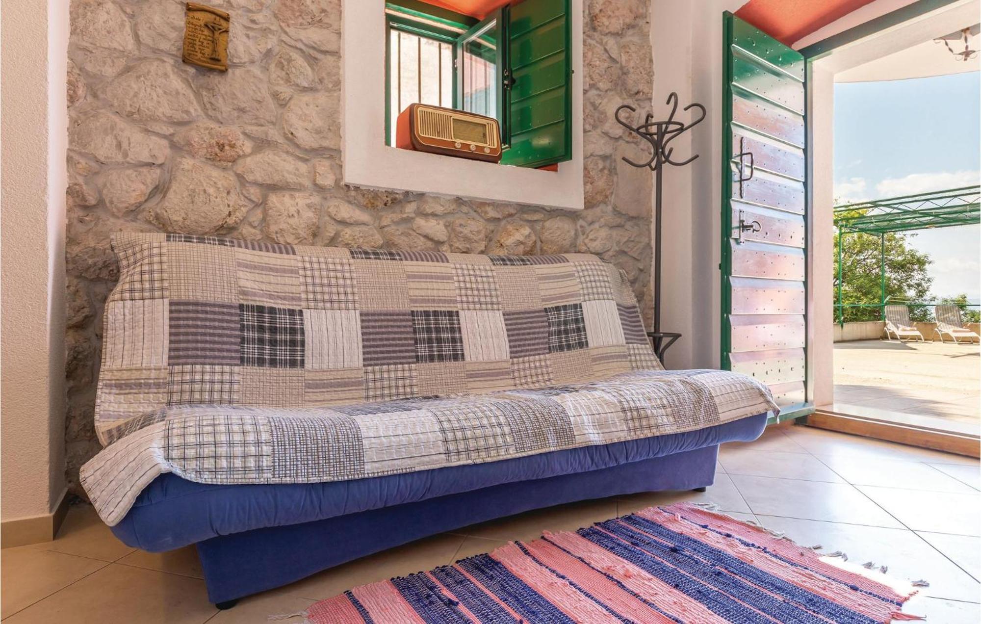 Awesome Home In Podgora With Kitchen 외부 사진